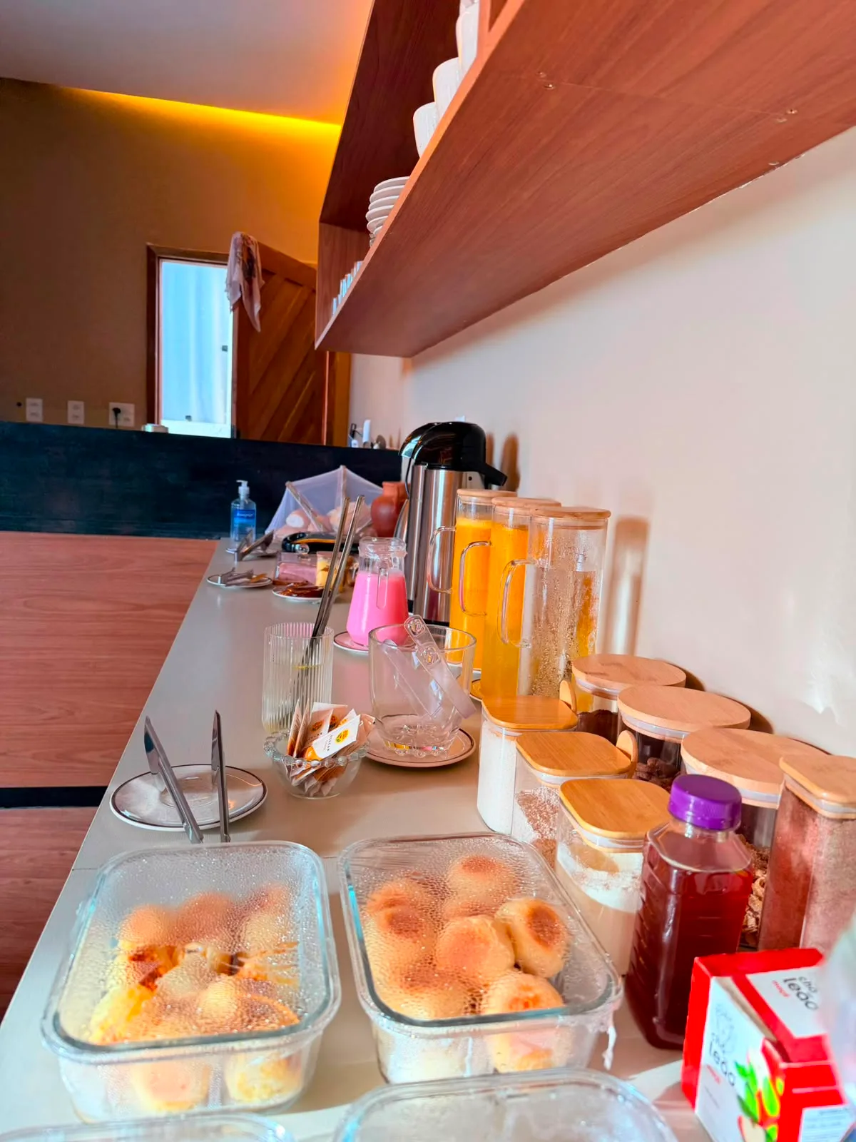 Café da manhã servido na pousada Casas Marias